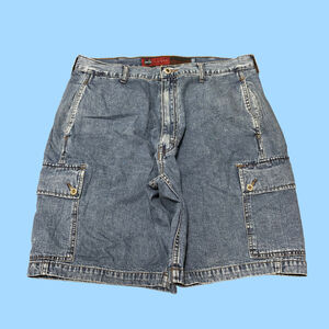 Silver tab levis cargo jorts